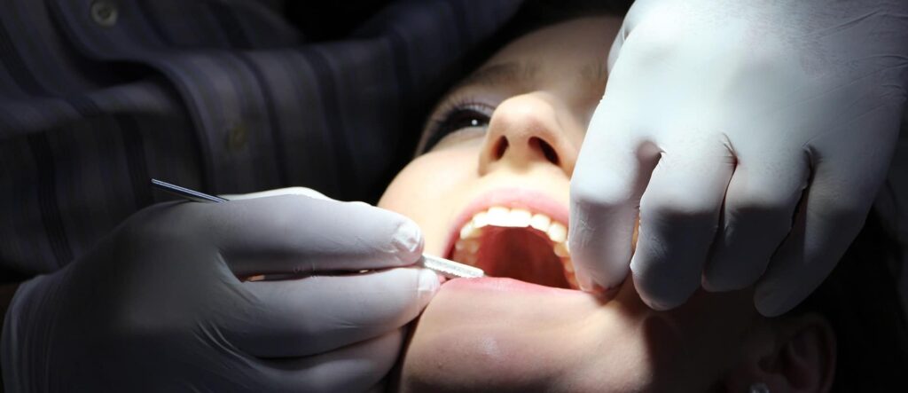 Zahnarzt Berlin Implantat Implantologie